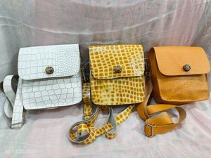 กระเป๋าสตางค์หนังลายจระเข้หรูหรากระเป๋าถือกระดุมแฟชั่นผสมผสานการใช้งานอย่างเป็นทางการทุกวัน - Product Image 2