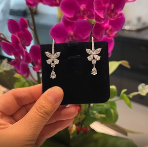 ¡Pendientes de oro de mariposa colgantes súper bonitos con diamantes cultivados en laboratorio, regalo largamente esperado para los superdotados! - Product Image 2