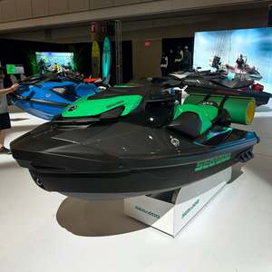 Sea Doo GTI 170 SE PWC Rotax 170HP Moteur iBR 3 passagers motomarine haute performance pour les loisirs de location - Product Image 2