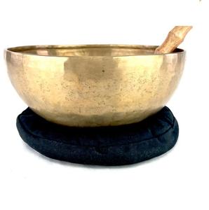 Bols chantants entièrement martelés en laiton de qualité Export pour l'exercice de méditation, ustensiles de cuisine bol chantant tibétain de plusieurs formes - Product Image 1