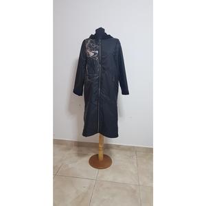 Parka da donna con cappuccio di grandi dimensioni con ricamo in pile
