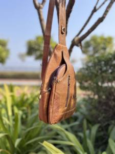 กระเป๋าเดินทางสะพายไหล่ ดีไซน์ใหม่ ทำมือ หนังแท้  ทันสมัย ใช้ได้ทั้งชายและหญิง  กระเป๋าถืออเนกประสงค์  กระเป๋าใส่เงิน  กระเป๋าใช้งานได้จริง - Product Image 3