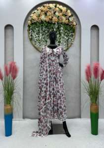 Exquisito vestido de diseñador de color característico en Luxe Faux Georgette con forro interior sin costuras y adornos intrincados de encaje - Product Image 3