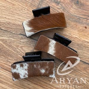 Pinzas de pelo de piel de vaca grandes personalizadas de marca, pinzas de pelo occidentales personalizadas, accesorios de cuero genuino para ocultar el pelo para mujer - Product Image 1