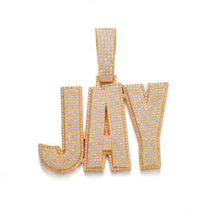 Collar con Colgante de Letra Personalizada con Moissanita - Joyería de Plata 925 Chapada en Oro Rodio y Oro Rosa, Moderna, para Regalos Unisex en Fiestas - Product Image 4