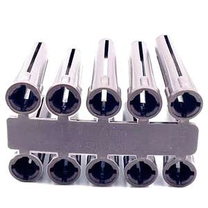 Pour le marché anglais : Plugs muraux bruns 7MMX40MM sur support - Product Image 5