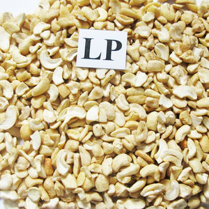 เม็ดมะม่วงหิมพานต์ดิบคุณภาพสูงจากเวียดนาม เกรดพรีเมียม อร่อย บรรจุกล่อง 20 กก. ยี่ห้อ นามตินฟัต อายุการเก็บรักษา 12 เดือน - Product Image 1