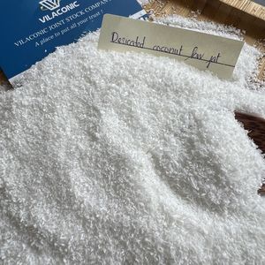 INGRÉDIENT ALIMENTAIRE VIETNAMIEN NOIX DE COCO DESSICQUÉE NATURELLE À FAIBLE TENEUR EN GRAISSE MOYENNE/FINE FRUITS SÉCHÉS DE QUALITÉ MOYENNE PAS CHER EN GROS en VRAC - Product Image 3