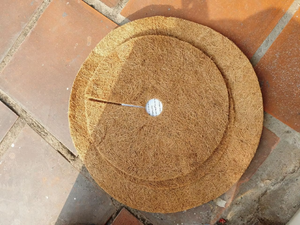Anneaux de paillis en fibre de coco naturelle : contrôle efficace des mauvaises herbes et protection contre les dommages causés par les animaux pour vos arbres - Product Image 6