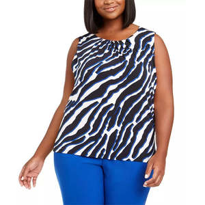 Canotta da donna Calvin Klein taglie forti blu 2XL in maglia con stampa animalier e scollo arricciato - Product Image 1