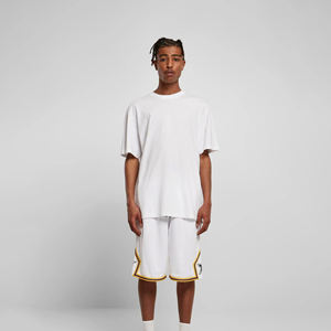 Pantalones cortos de malla de verano con estampado sublimado de bosque transpirable de alta calidad, pantalones cortos con cordón de cintura elástica informales de poliéster personalizados para playa - Product Image 3