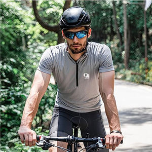 เสื้อปั่นจักรยานสำหรับผู้ชายชุดกีฬาน้ำหนักเบากันลมแห้งเร็วระบายอากาศได้ดีขายส่ง - Product Image 5