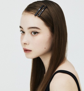 Bâtons de cheveux élégants en corne de buffle naturelle Épingles à cheveux de luxe en corne de boeuf avec accessoires élégants de style fleur sculptée - Product Image 1