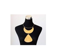 Bijoux de fête Collier en laiton de haute finition Fabricant fait à la main Collier en laiton nouvellement conçu Logo personnalisé