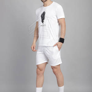 Mode porter homme vêtements d'été respirant course hommes t-shirt et ensembles courts à manches courtes hauts et shorts ensemble avec logo personnalisé - Product Image 2