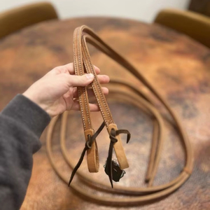 Best-seller Rênes de cheval en cuir Style occidental anglais personnalisé OEM Rênes d'équitation en cuir véritable Fournisseur en gros tendance - Product Image 1