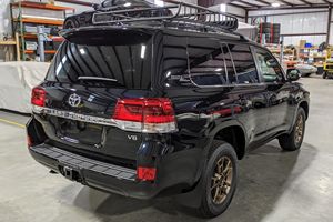 LANDCRUISERS HERITAGE EDITION 2021 DE ALTA CALIDAD, ÚLTIMO MODELO DE LA SERIE 200, 14 MILHAS, EN PERFECTO ESTADO, IMPECABLE, EXCELENTE CONDICIÓN, MEJOR OFERTA - Product Image 2