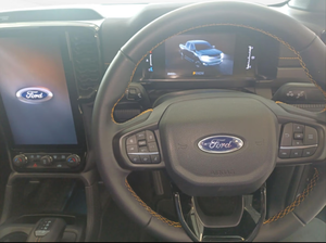 รถยนต์มือสองคุณภาพดีราคาประหยัด ปี 2026 ฟอร์ด เรนเจอร์ 2.0D ไบเทอร์โบ ไวลด์แทรค เอ็กซ์ ขับเคลื่อนสี่ล้อ ดับเบิ้ลแค็บ เกียร์อัตโนมัติ พวงมาลัยขวา - Product Image 2