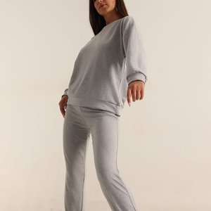 Conjunto Deportivo de Invierno de Dos Piezas para Mujer, Diseño Sólido con Hombros Caídos, Ropa Urbana Personalizada, Fabricante Mayorista - Product Image 2