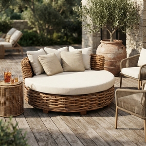 Sofá Circular de Ratán para Exteriores con Estructura de Madera de Caoba, Ratán Natural y Cojín Crema Daphnie, Diseño Artístico - Product Image 3