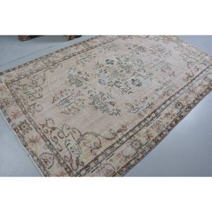 พรมสีเบจตุรกีโบราณ5.3 x 8.6ft ขนสัตว์แฮนด์เมดพร้อมดีไซน์เย็บปะติดปะต่อกันเป็นรูปสี่เหลี่ยมผืนผ้าสำหรับห้องนั่งเล่นสไตล์ทาบริซ - Product Image 2