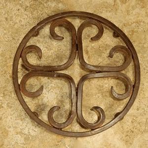 ที่รองหม้อเหล็กดีไซน์ใหม่ คลาสสิก ทนความร้อน เคลือบสีเงิน สำหรับโต๊ะอาหารและหม้อไฟ ขนาดเส้นผ่านศูนย์กลาง 300 มม. หนา 10 มม. - Product Image 2