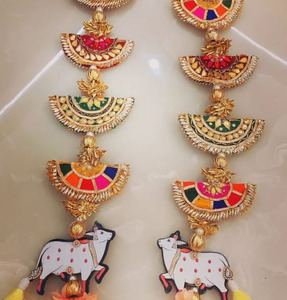 Colorido par de vacas colgantes, telón de fondo colgante, decoración navideña, colgantes decorativos, vacaciones arte indio templo colgante de pared - Product Image 2