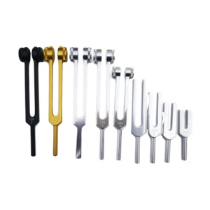 Juego de diapasones médicos 256Hz y 1024Hz-Estándar internacional con alimentación de martillo, aluminio y tela - Product Image 1