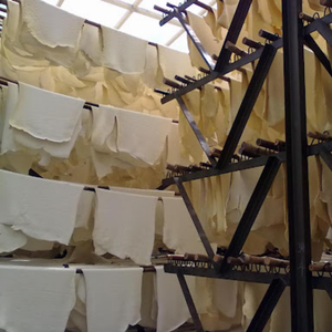 Proveedor de Vietnam de caucho natural RSS 1, alta consistencia, adecuado para neumáticos, sellos y componentes automotrices - Product Image 4