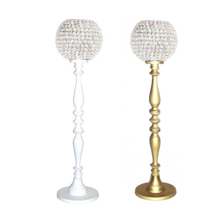 Grand bougeoir en aluminium plaqué argent pilier perlé en cristal fait à la main écologique pour la décoration de la maison de mariage bougie de sol - Product Image 3