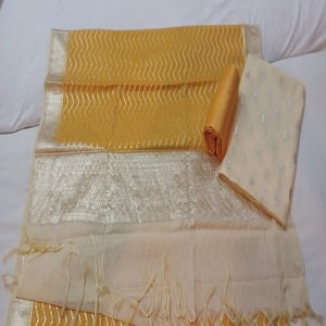 Trajes elegantes de algodón Chanderi, ropa india tradicional atemporal para bodas y cada ocasión - Product Image 1