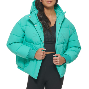 Nueva chaqueta de bombardero de mujer de Color liso de estilo de invierno, chaqueta de bombardero de mujer Lisa ajustada hecha en Pakistán - Product Image 2