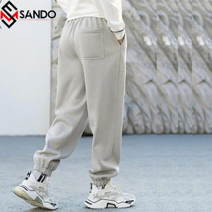 Pantalón de chándal de algodón elástico de cintura media para hombre, transpirable, para gimnasio, para correr, a prueba de viento, informal, sostenible, servicio OEM - Product Image 6