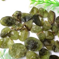 Prix de gros Vesuvianite Druzy Cabochon Lot fait à la main Vesuvianite cristal pour la fabrication de bijoux pierre Vesuvianite pierre précieuse