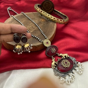 Conjunto de collar oxidado de herencia real hermosa de moda con pendientes y anillo de dedo para ropa de boda y ropa de fiesta para mujer - Product Image 1