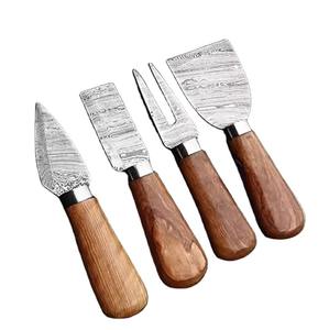 Juego de Cuchillos para Queso Profesionales, Forjados a Mano, Diseño Personalizado, Acero Inoxidable, Ecológico, Apto para Lavavajillas, Madera de Ol/e - Product Image 1