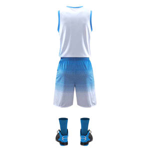 Kit de vêtements de sport de basket-ball universitaire pour hommes et jeunes maillots et shorts respirants uniformes personnalisables - Product Image 3