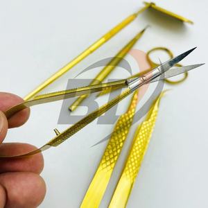 Pinzas de extensión de pestañas con empuñadura de diamante de acero inoxidable chapado en oro de 24K Herramientas de elevación de pestañas con logotipo personalizado con punta puntiaguda - Product Image 3