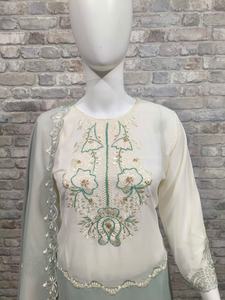 Attrayant Faux Georgette Avec Travail À La Main Salwar Costume Femme Mode Achats En Ligne Au Taux Le Plus Bas - Product Image 4