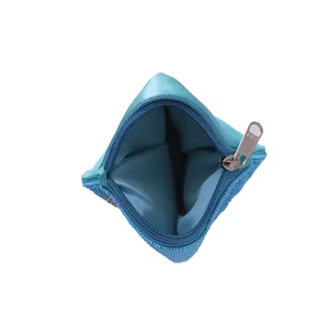 Pochette perlée faite main, colorée et personnalisée, nouvelle collection, magnifique, tendance, issue de la couture et de la broderie indiennes. - Product Image 3