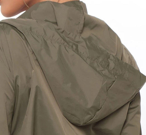 Survêtement pour femmes en nylon imperméable léger avec logo personnalisé, coupe-vent, ensemble de survêtement en nylon pour l'extérieur - Product Image 6