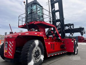 Vente en gros 2023 Kalmar DCG410GS Chariot élévateur diesel fiable avec puissance de levage avancée - Product Image 2