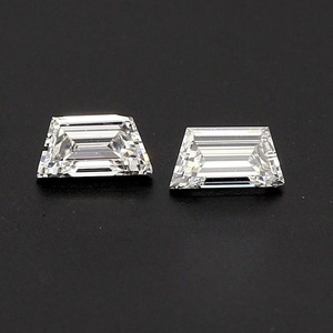Paire de diamants trapézoïdaux cultivés en laboratoire de 3.00 carats, bague de fiançailles certifiée IGI, ensemble de couples, bijoux de forme fantaisie assortis - Product Image 1