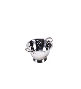 El mejor colador de metal de acero inoxidable de alta calidad para escurrir pasta, verduras, frutas y otros fines de cocina - Product Image 1