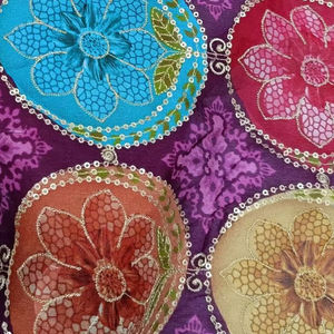 Vestido de lujo estampado elegante de tela de Chinon de viscosa 100% de calidad superior y Material Lehenga para niñas - Product Image 1