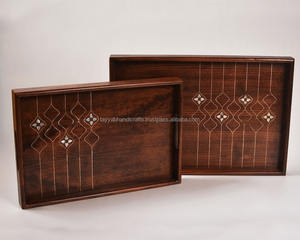 Plateau de service en bois Elegance Plateaux de table sophistiqués par Tayyab Handicraft - Product Image 2