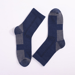 Customized High-quality Men's <b>Socks</b>, <b>Crew</b> <b>Socks</b>, Sports <b>Socks</b>, Fitness <b>Socks</b> - Product Image 2