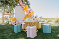 Ensemble table ronde et chaises multicolores pour enfants pour salles de jeux et fêtes d'anniversaire pour usage extérieur