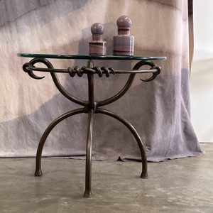 Tabouret en métal de qualité industrielle Table basse ronde décorative en fer Finition argentée Tabouret design de luxe Table d'extrémité - Product Image 2