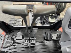 Miniexcavadora Kubota KX040-4 2021: Rendimiento Potente y Eficiencia Compacta - Product Image 2